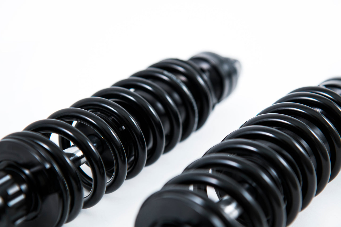 ÖHLINS -  Harley S36 Blackline Twin Shocks (HD 772)